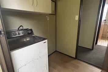 28 Hillside Cres, Leigh