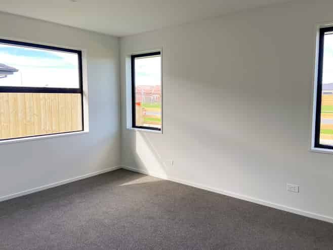 10 Antill Street, Ravenswood