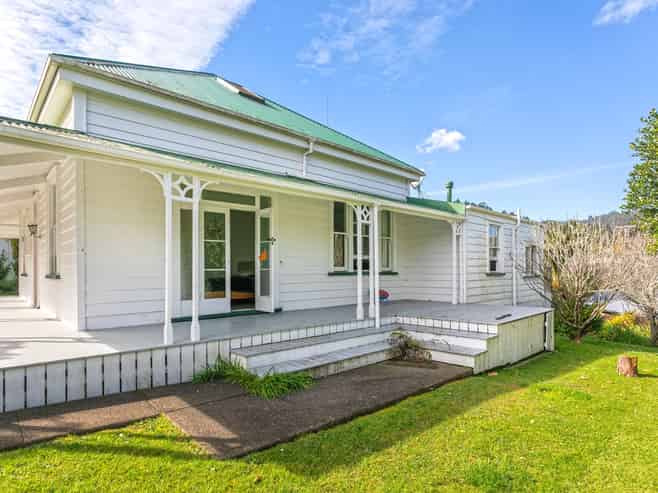1200 Rings Road, Coromandel