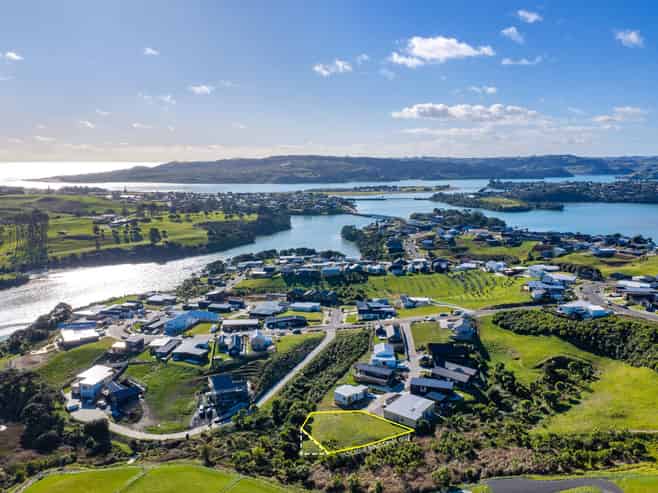 9 Waipatukahu Lane, Raglan
