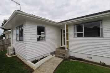18 LEAVER PLACE, Weymouth