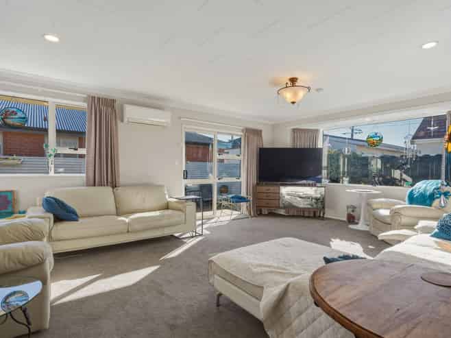 2B High Street, Mosgiel