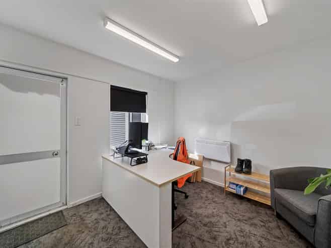 Small Industrial Gem in Wigram