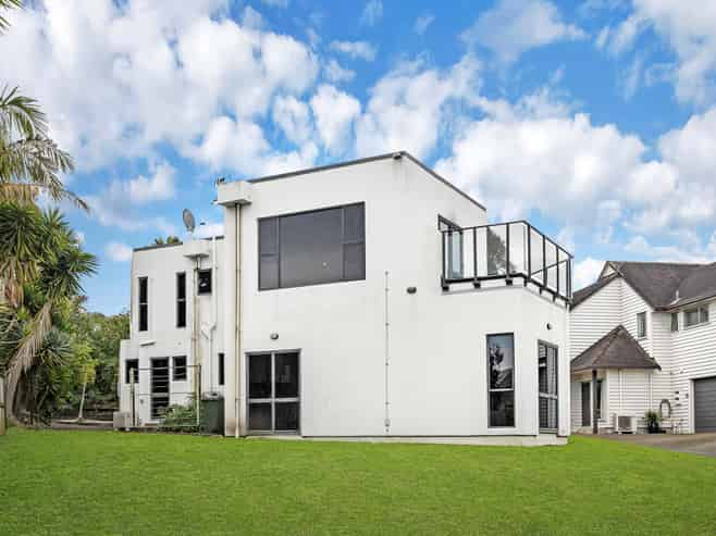 122 Waipuna Road East, Mount Wellington