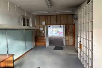 Retail Opportunity with 8 Parks
