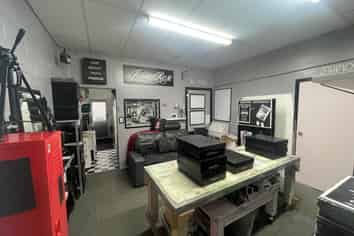 Affordable space with great Kamo Road profile