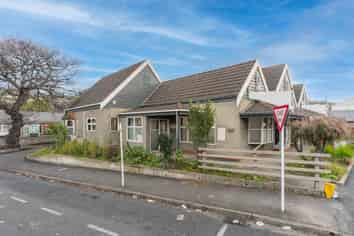 Refurbished Premises in Caversham