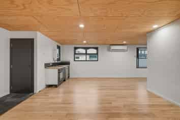 Refurbished Premises in Caversham