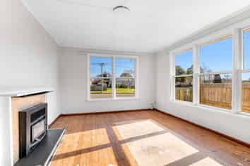 32 Uxbridge Street, Redwood
