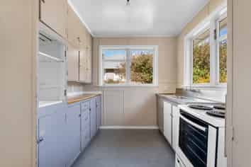 32 Uxbridge Street, Redwood
