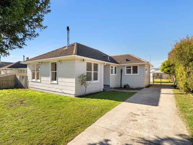 32 Uxbridge Street, Redwood