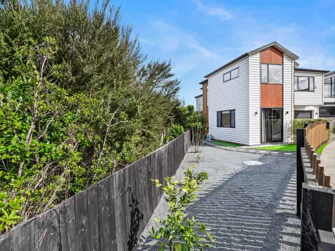 6 Hato Road, Hobsonville