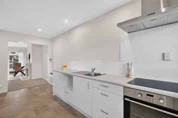 2/173 Milton Street, The Wood