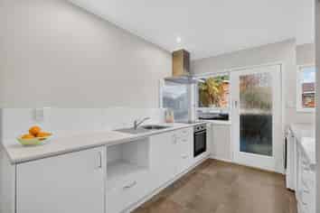 2/173 Milton Street, The Wood