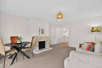 2/173 Milton Street, The Wood