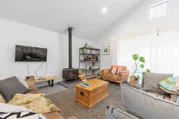 B/8 Wye Place, Fernhill/Sunshine Bay