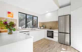 B/8 Wye Place, Fernhill/Sunshine Bay