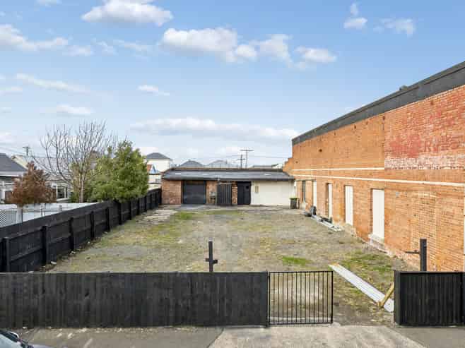 Prime for Redevelopment or Occupation