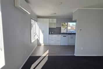 4 Desmond Place, Bell Block