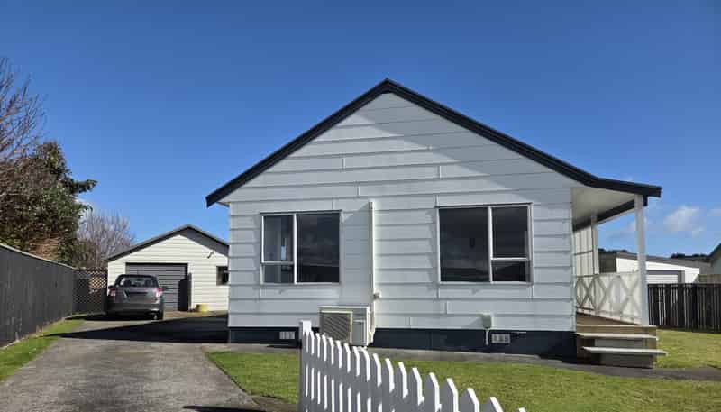 4 Desmond Place, Bell Block