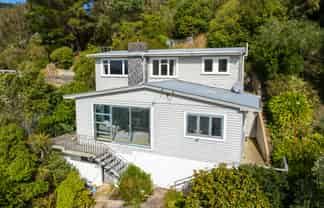 276 Portobello Road, The Cove