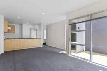2/3 Grove Road, Addington