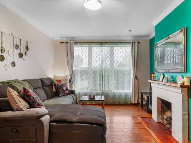 12 Le Quesne Place, Fairfield