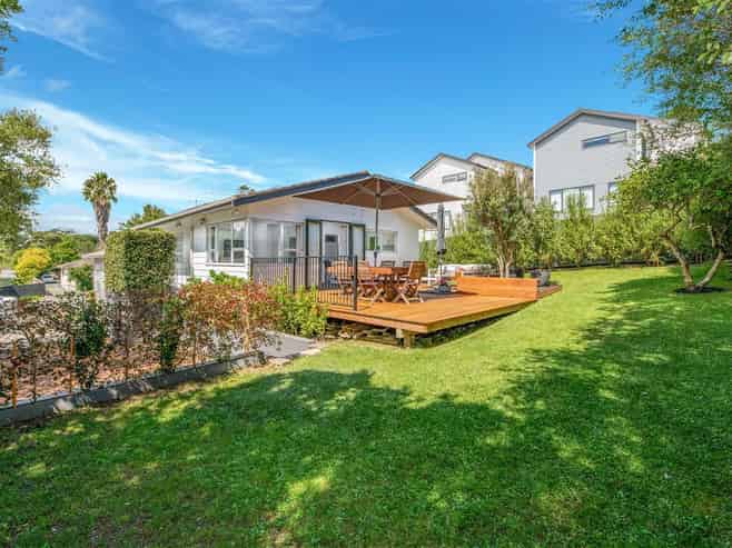 2/45 Reynella Drive, Massey