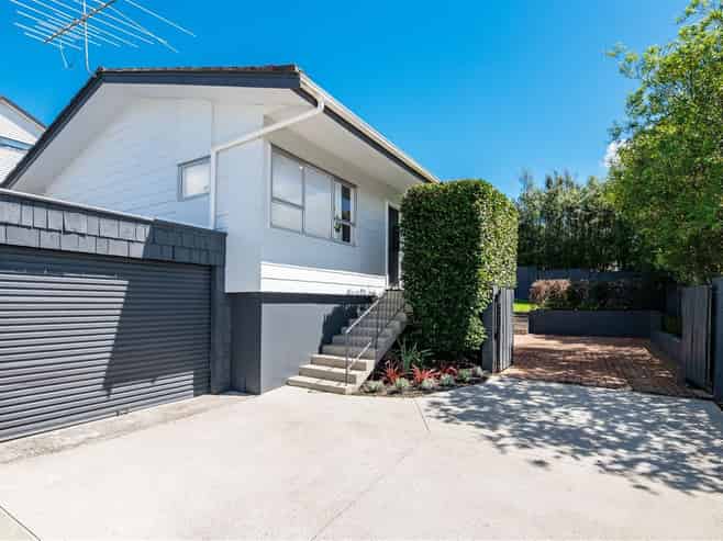 2/45 Reynella Drive, Massey