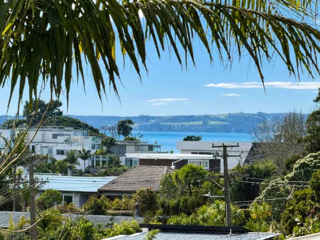 66 Newhaven Terrace, Mairangi Bay