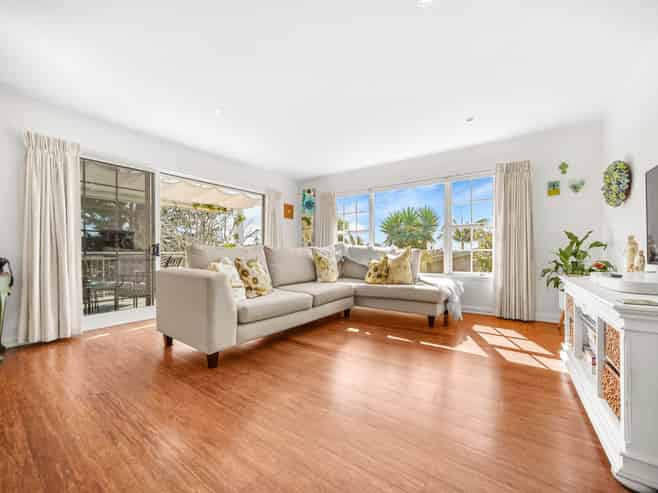 66 Newhaven Terrace, Mairangi Bay