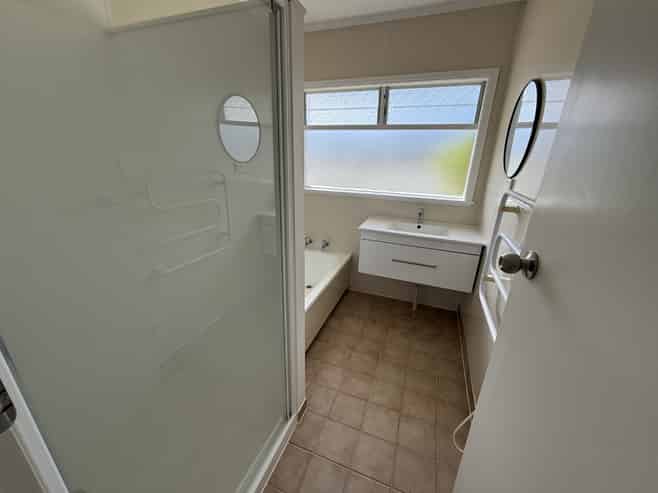 140A Selwyn Avenue, Mission Bay
