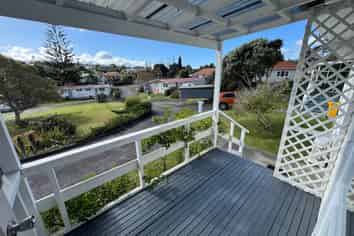 6/24 Bardia Street, Belmont