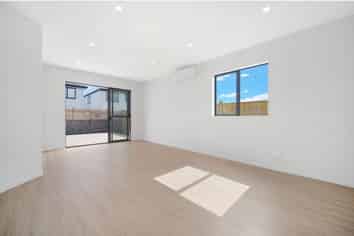 24 Hari Road, Karaka
