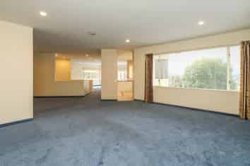 11 Hogarth Rise, West Harbour