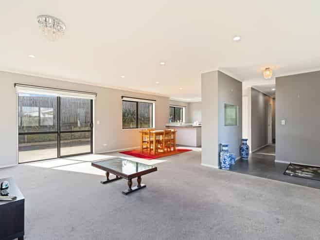102 Mountainview Terrace End, Otaki Beach