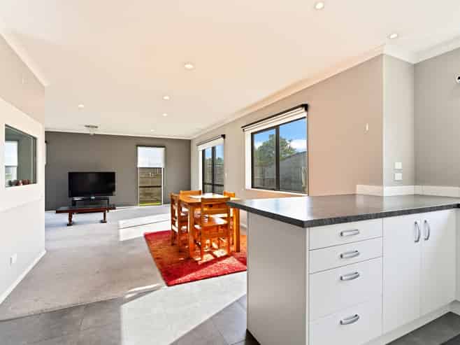 102 Mountainview Terrace End, Otaki Beach