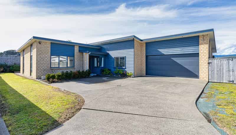 102 Mountainview Terrace End, Otaki Beach