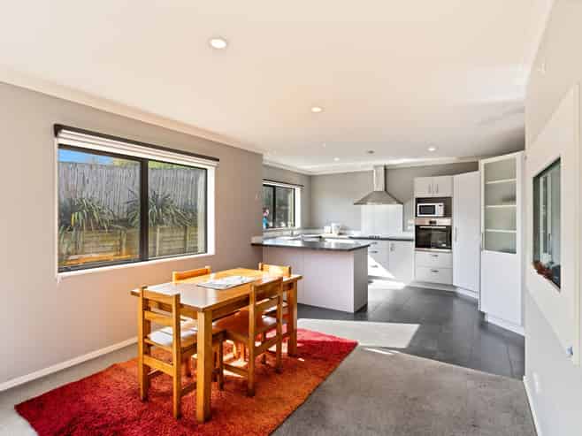 102 Mountainview Terrace End, Otaki Beach