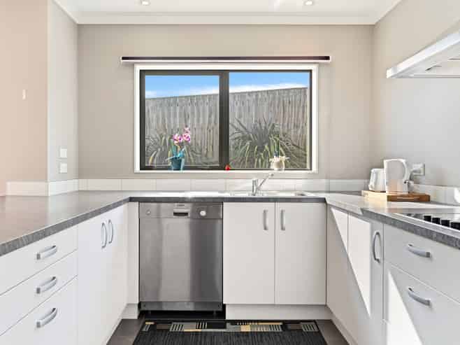 102 Mountainview Terrace End, Otaki Beach