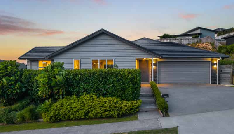 202 Navigation Drive, Whitby