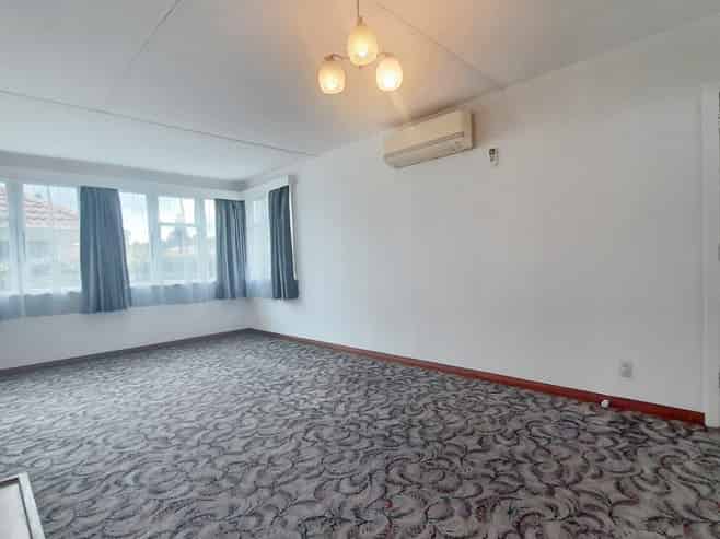 95 Hillsborough Road, Hillsborough