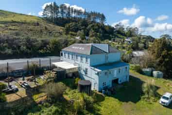 Iconic Freehold Hospitality Property on State Highway 1