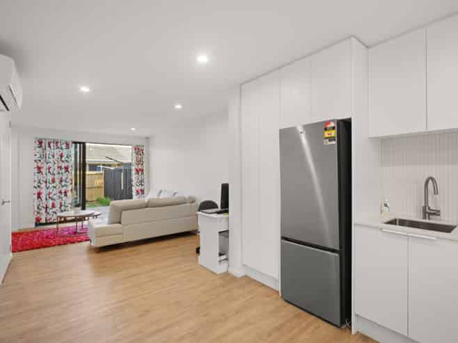 5/427 Worcester Street, Linwood