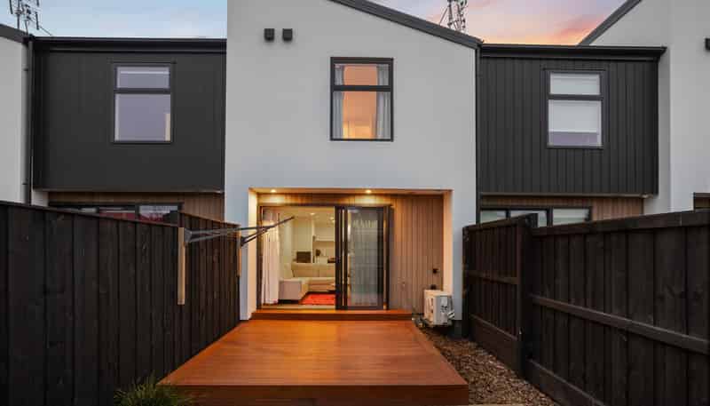 5/427 Worcester Street, Linwood