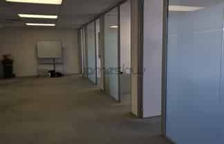 Light-Filled Office in Takapuna