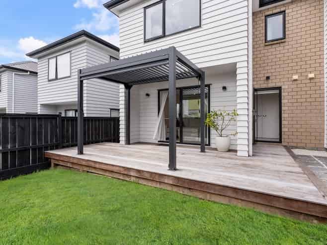 22 Kearns Drive, Hobsonville