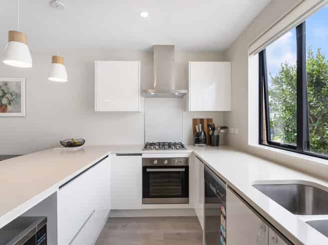 22 Kearns Drive, Hobsonville