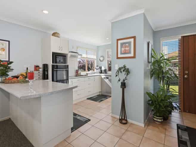 1/8 Cheyne Road (Cotswold Court), Pyes Pa