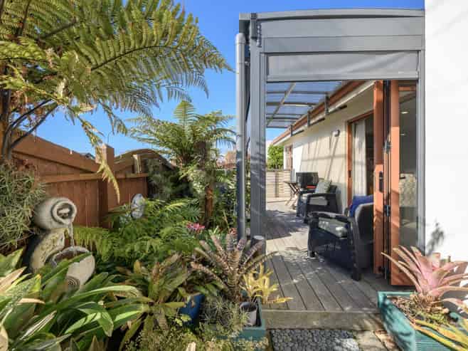 1/8 Cheyne Road (Cotswold Court), Pyes Pa